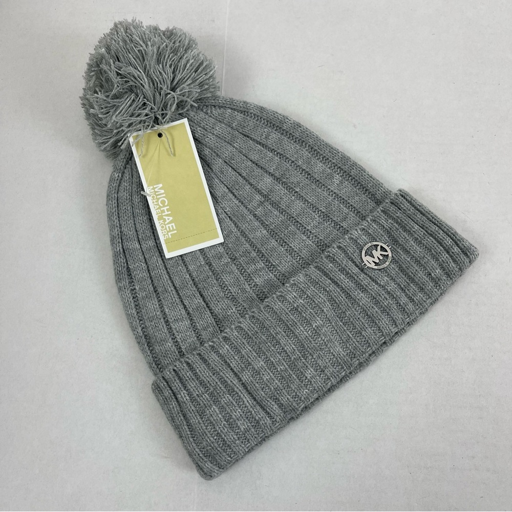 Michael Kors Gray‎ Ribbed Knit Pom Beanie Hat NWT One Size